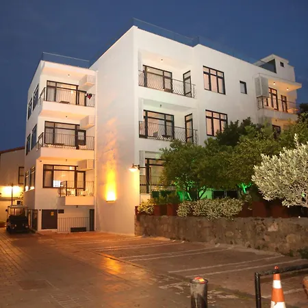 Apartament Warm Garden Flat With Patio Near Hadrian's Gate *