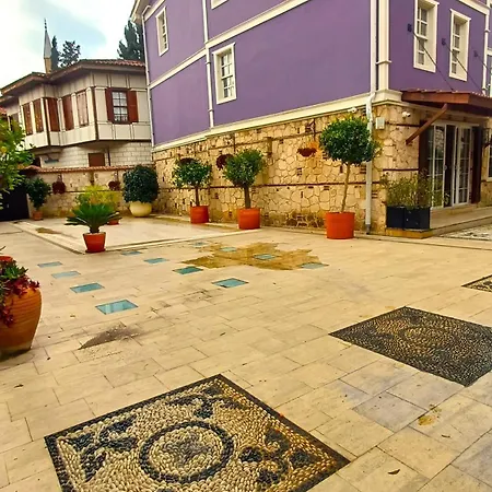 Apartament Warm Garden Flat With Patio Near Hadrian's Gate